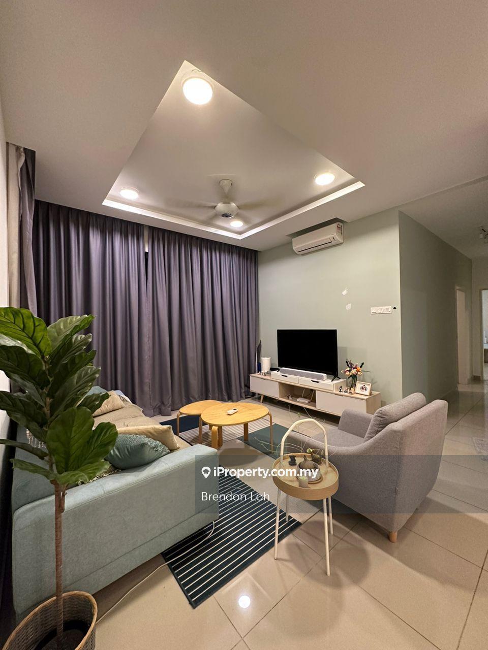 Tastefully furnished unit