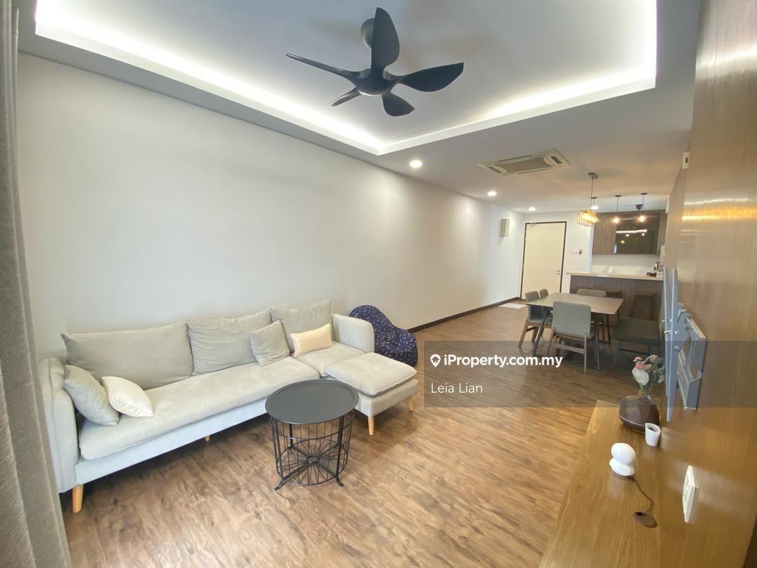 Renovated 4 rooms Fully Furnished Bsp 21 Bandar Saujana Putra For Sale