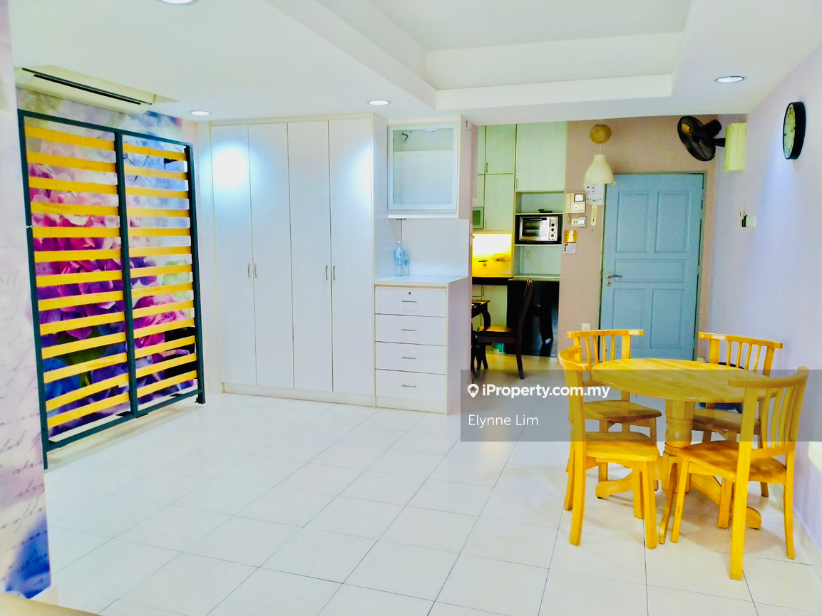 Corner Unit, Sungai Besi, Near Tasik Selatan (Tbs), LRT/MRT Station 