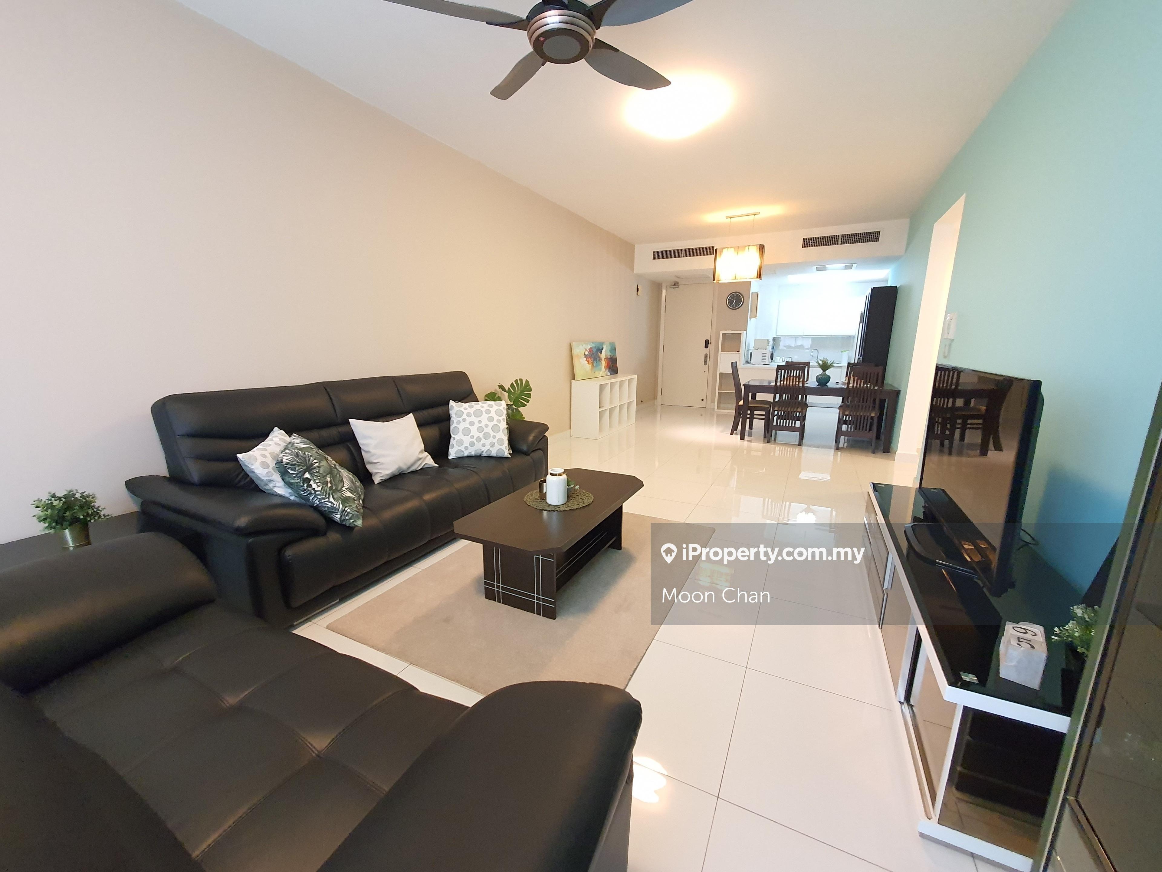 Nicely Renovated, Quality Furniture, Door Steps to Publika Mall