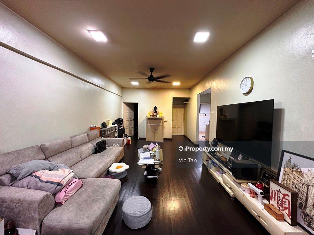 Prisma Cheras Condominium for Sale !