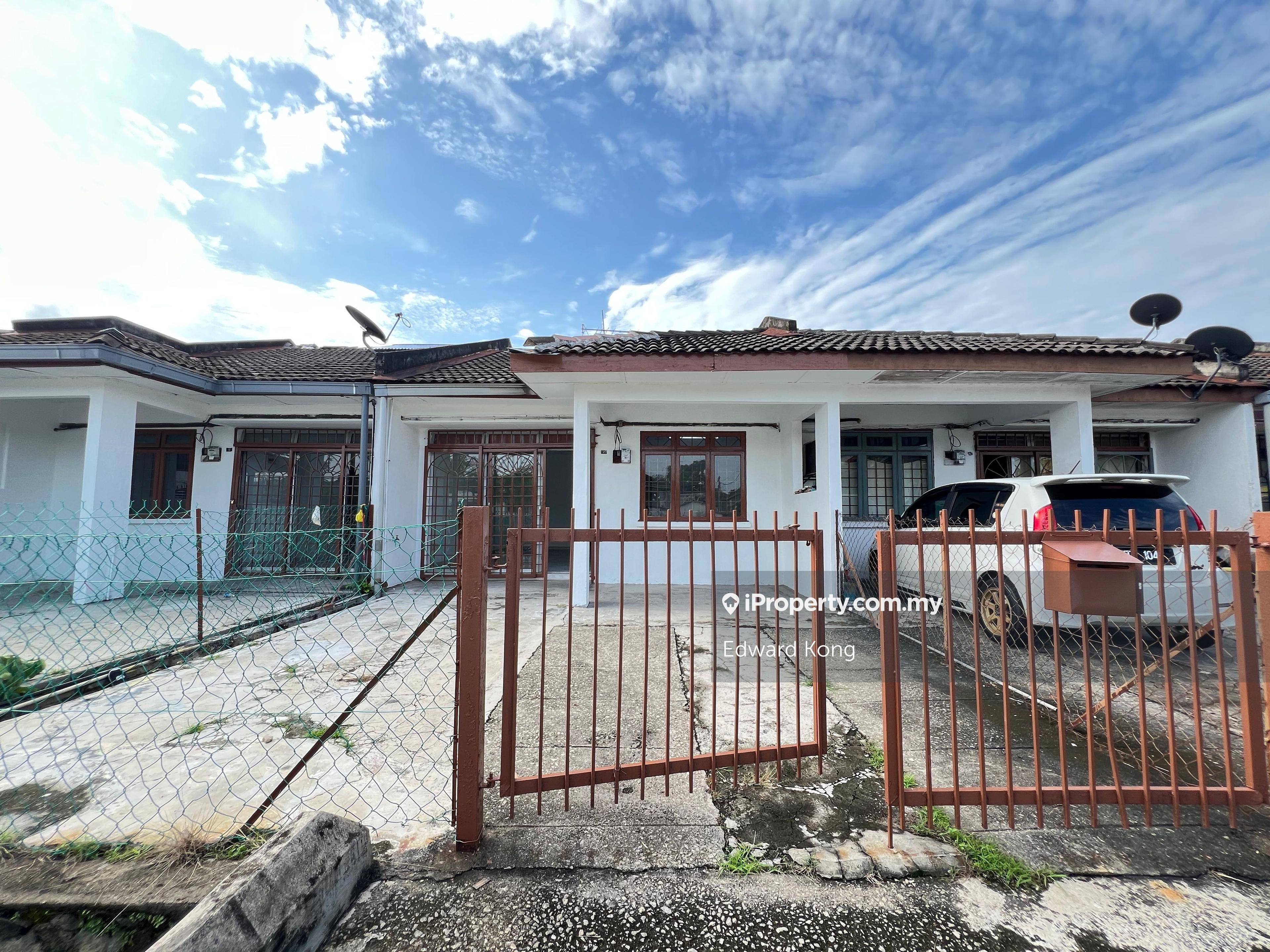 20x65 Single Storey Terrace House Taman Teratai Bukit Beruntung Rawang