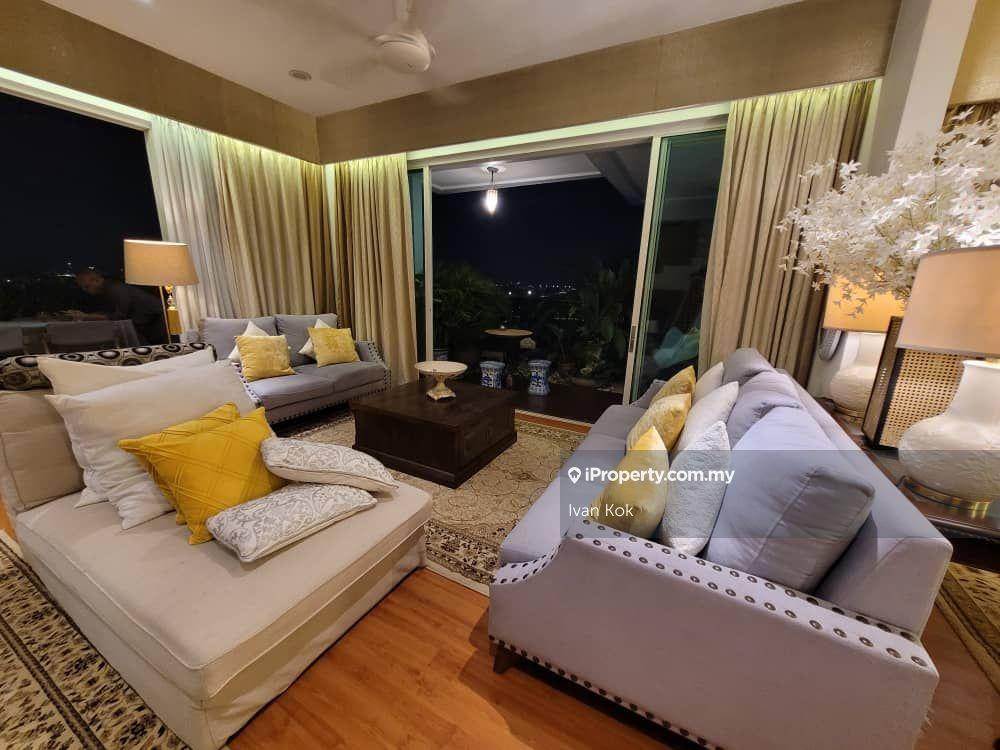 Fully Renovated Unit