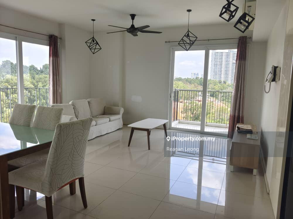 Verdi 3 bedroom unit for rent , two balcony