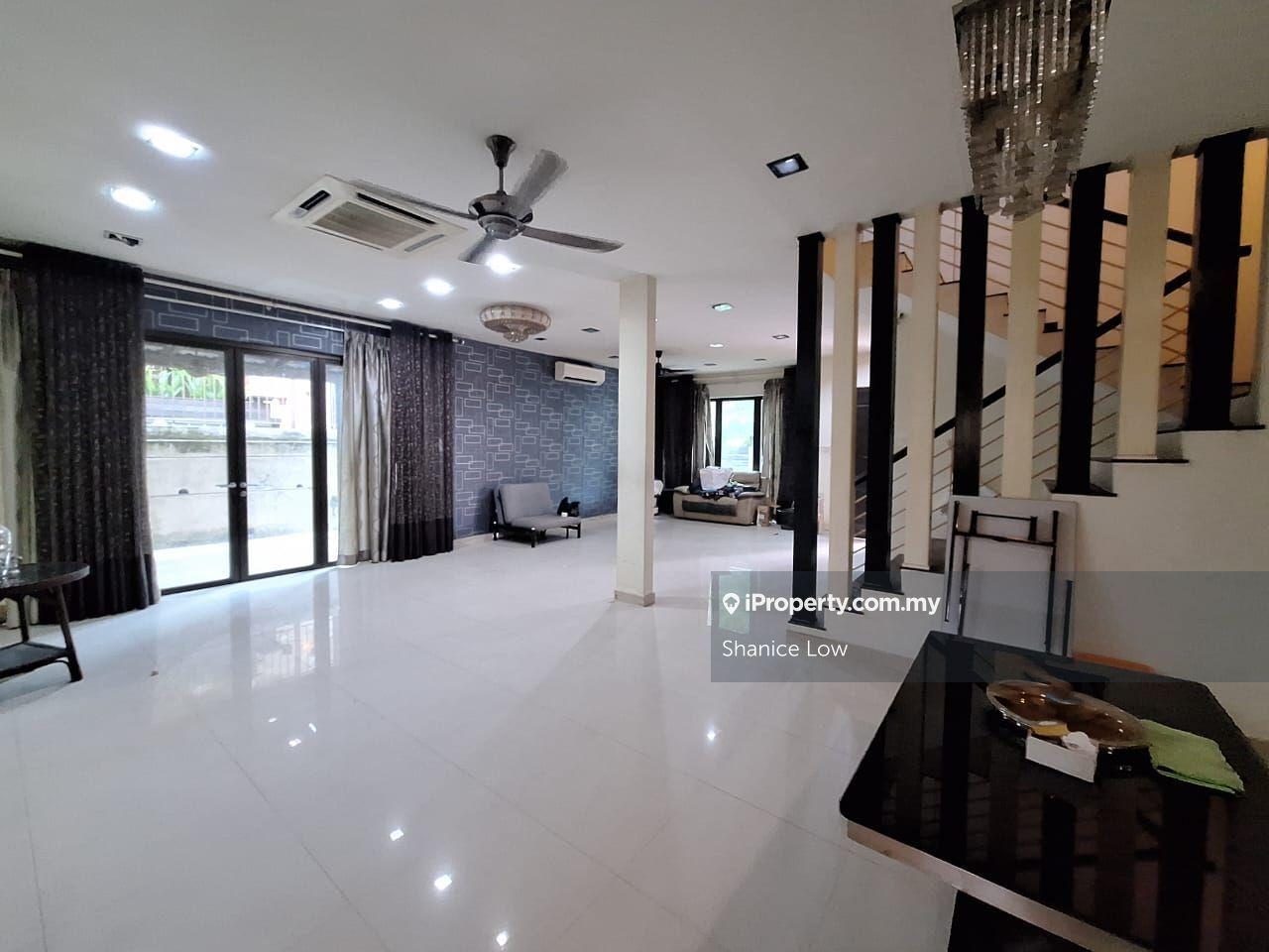 Amansari 18 Bandar Kinrara Puchong 2.5 sty Semi-D extended for Sale