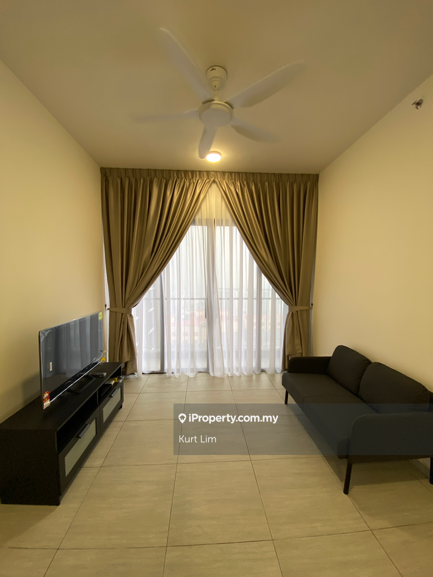 Fully furnished High floor unit with balcony