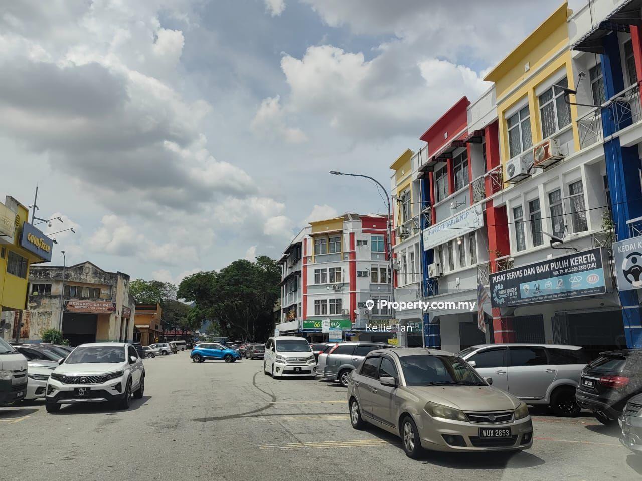 Ground Floor Shop For Sale In Batu Caves