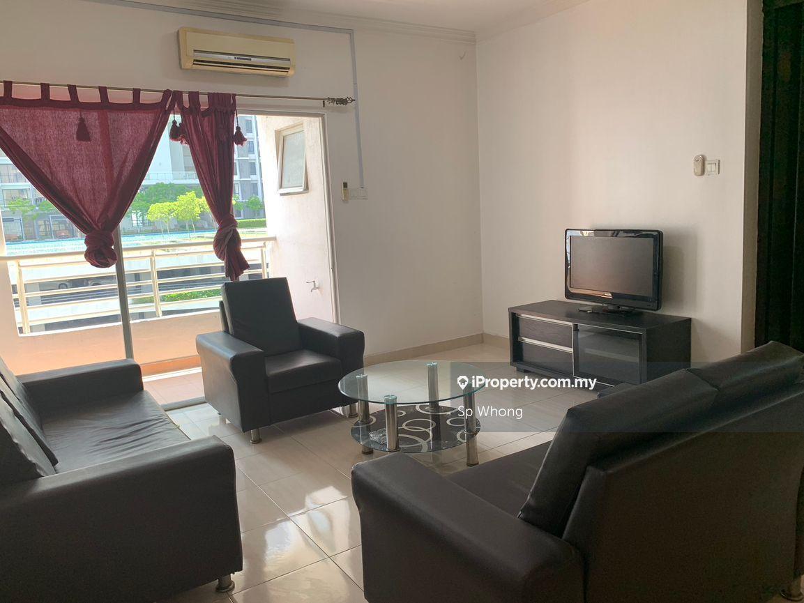 Well renovated with furnished , low floor, quite and windy