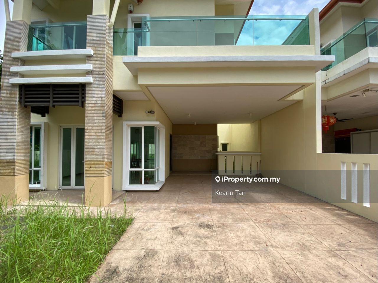 2 Storey Corner Semi-D Near Desa Parkcity. Fully Extended
