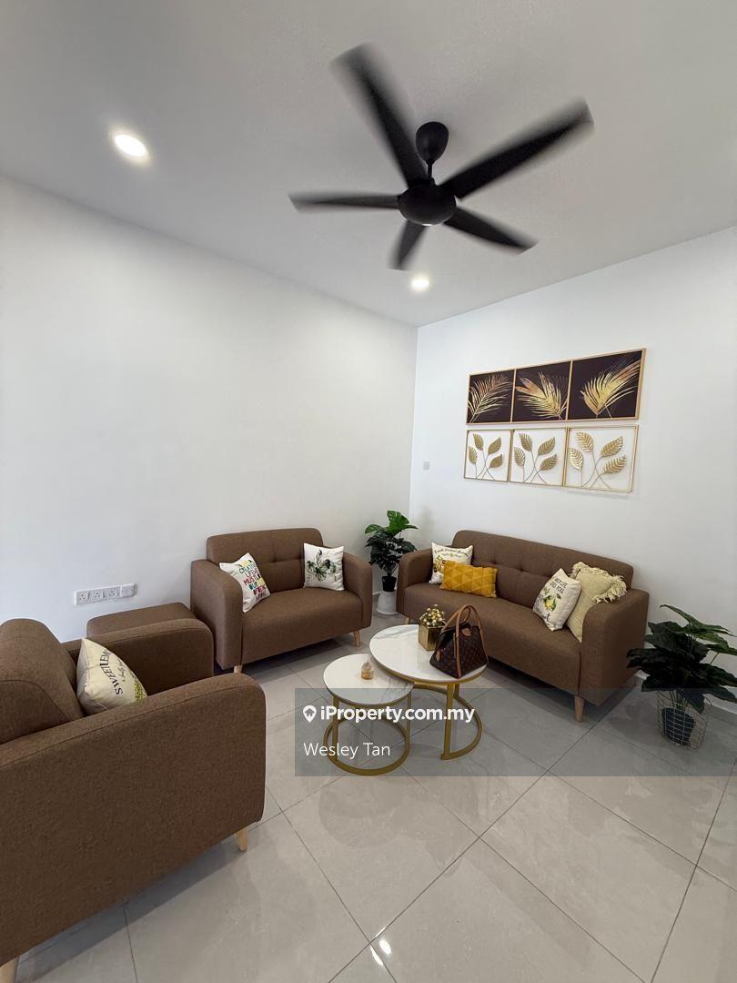 Kampung Lapan Freehold Single Storey Terrace with Mezzanine Floor