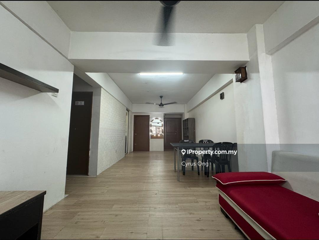 Partially Furnished Unit 