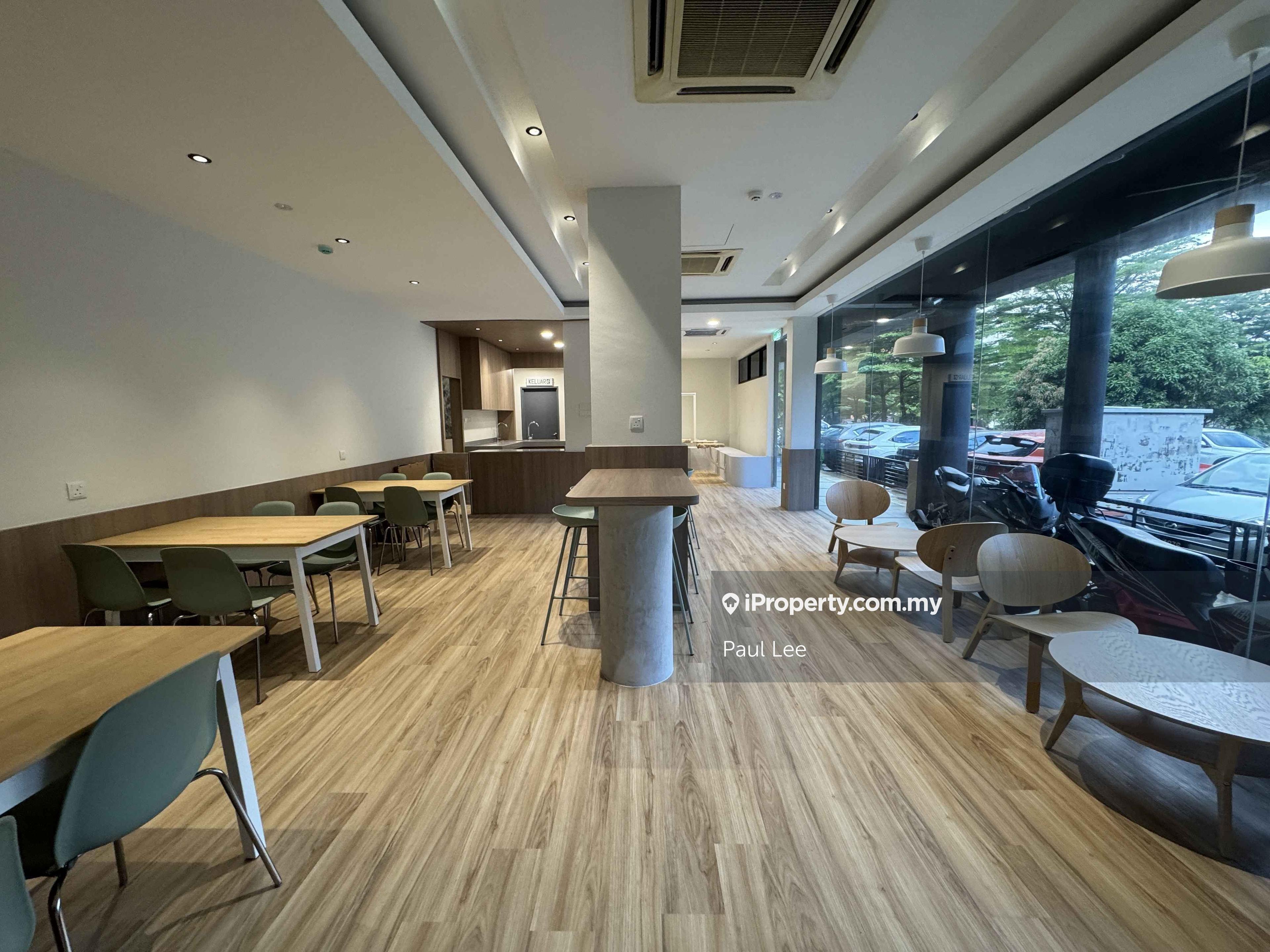 Puchong Jaya Ground Floor Shop 1296sf newly Reno & all new Furniture