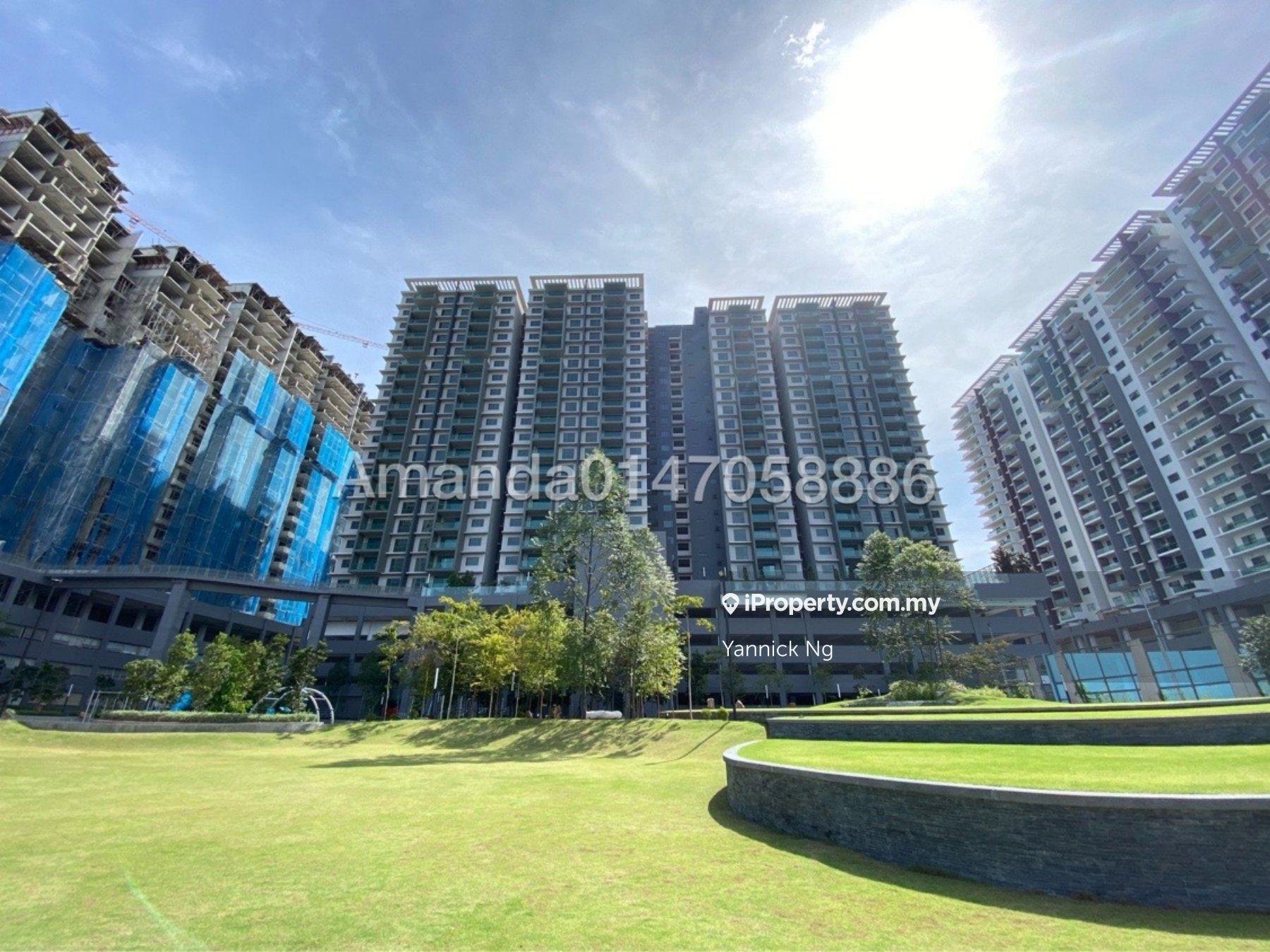 Lake View Semi-D Condo In Puchong