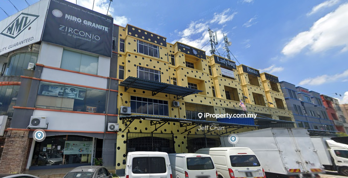 4 Storey Shop @ Bandar Puchong Utama
