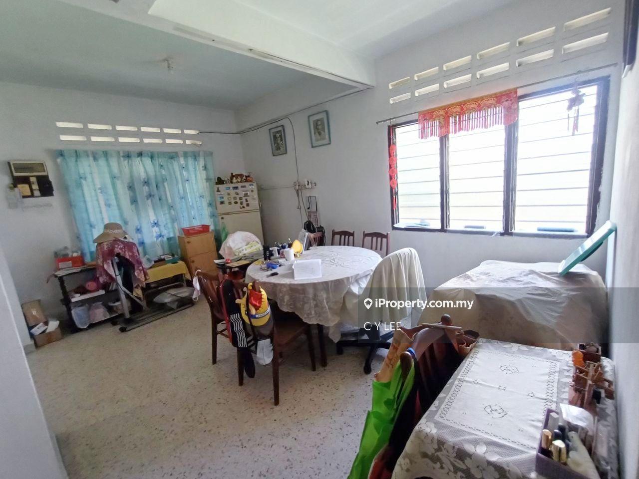 Jual Murah! Semi Detached Besar Di Lim Garden 