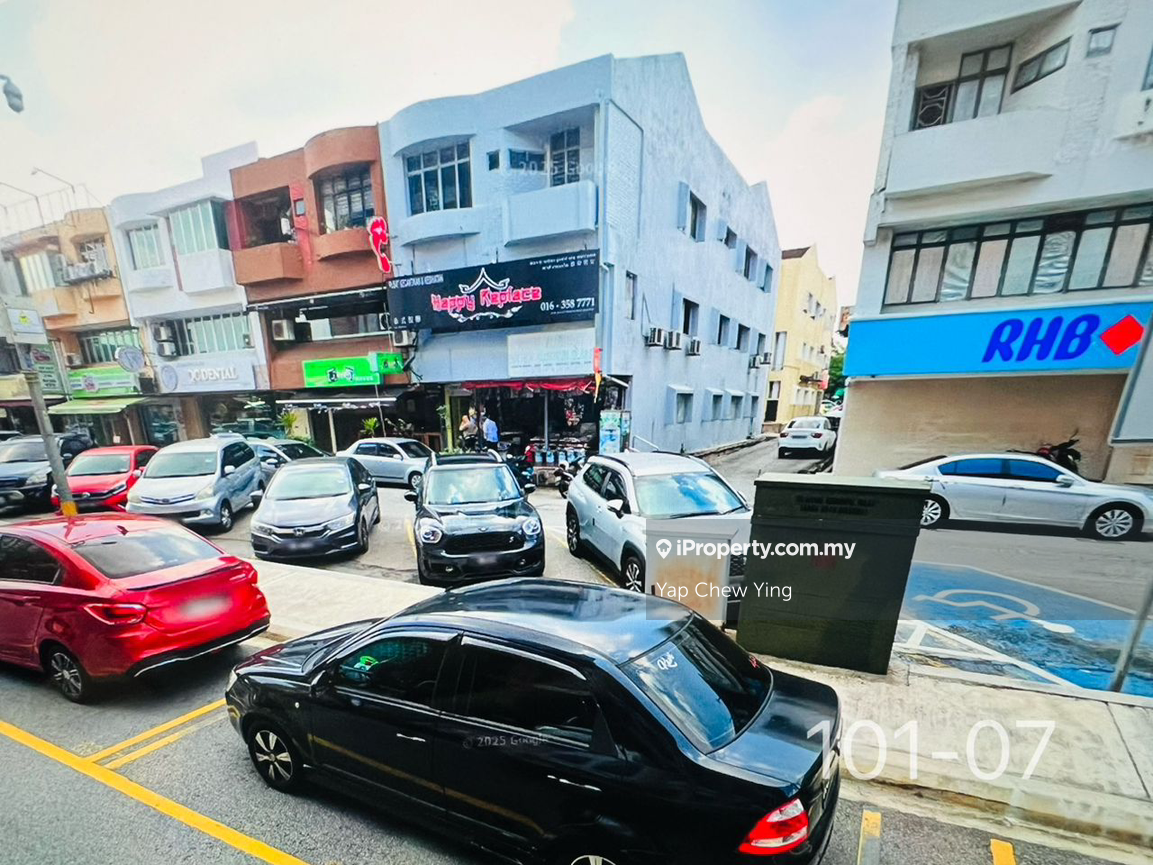 Hot & Crowd Area! Jalan Ss24, Taman Megah PJ Triple Storey Shoplot