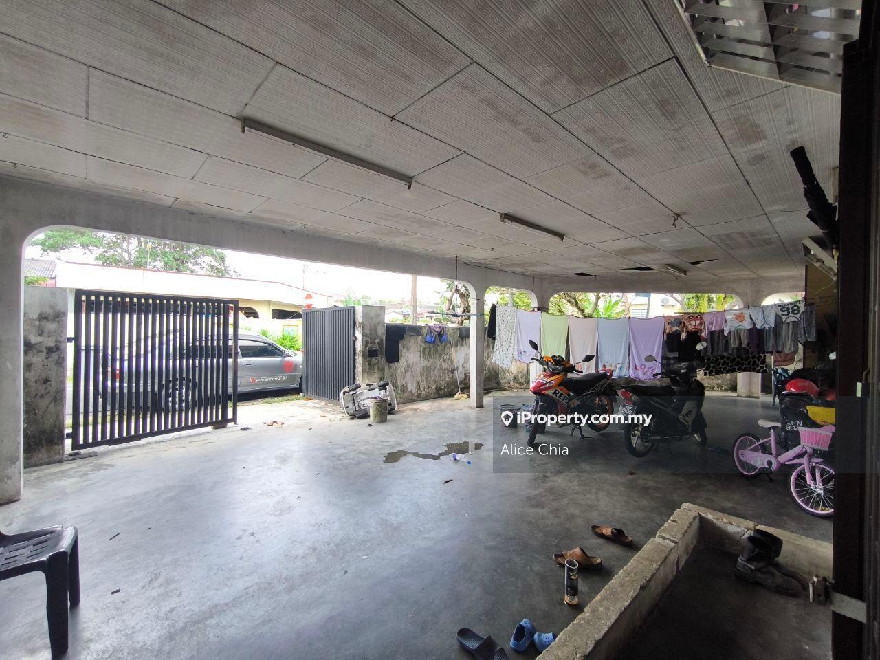 Kulai Taman Damai 1storey corner house for sale Full loan