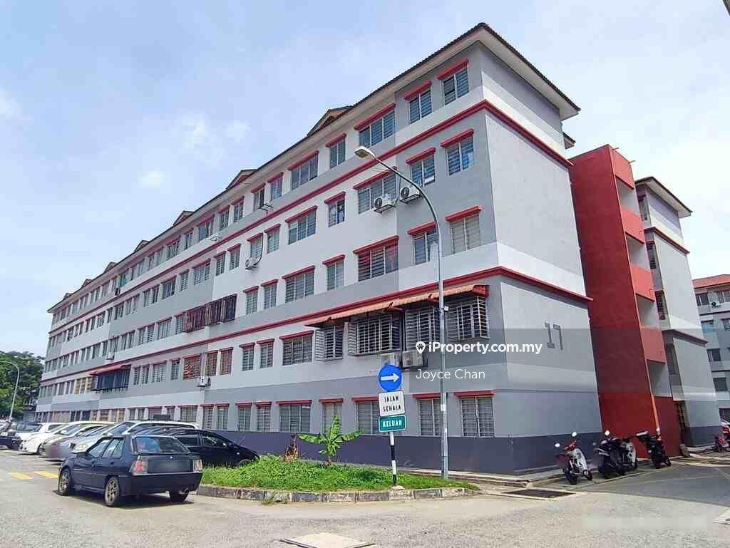 Impian Apartment - Bandar Saujana Putra, Jenjarom, Selangor