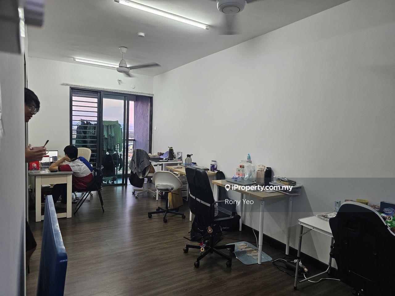 Vista Bangi Fully Furnished Freehold 850sqft 3r/2b/2c For Sale !!