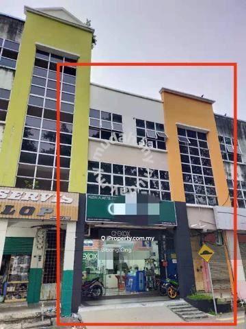 For Sale(3 Storey Shop Lot)Taman Merdeka Jaya Melaka