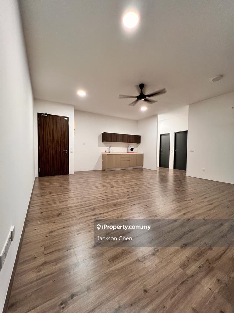 Below Market Freehold Free Aircond