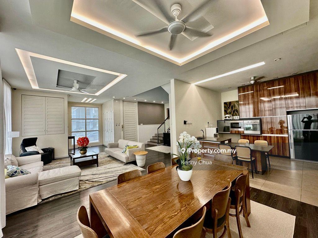 3-Story Zero Lot Bungalow