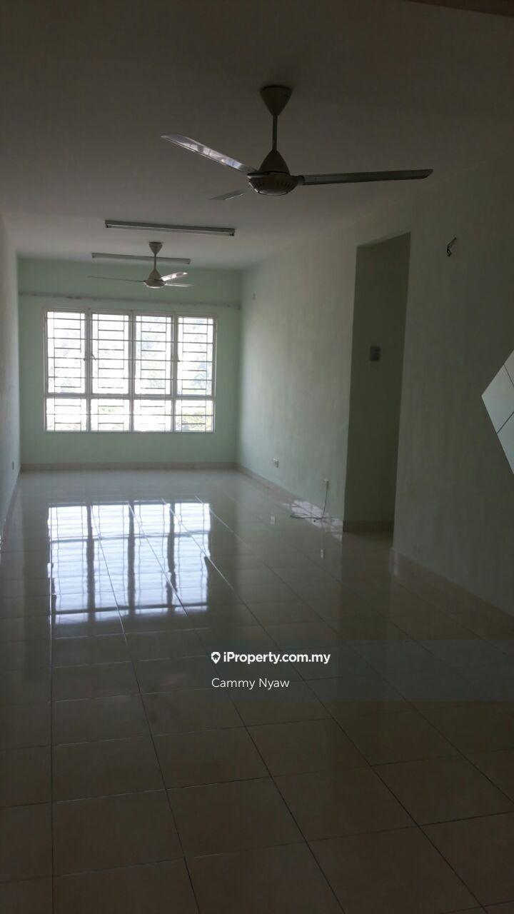Corner Unit Newly Renovated, Well Kept And Clean 