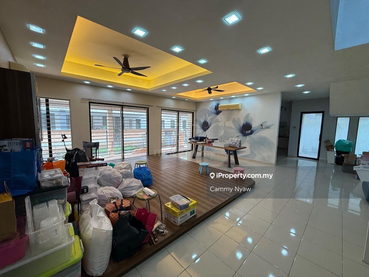 Renovated 3 storey semi d