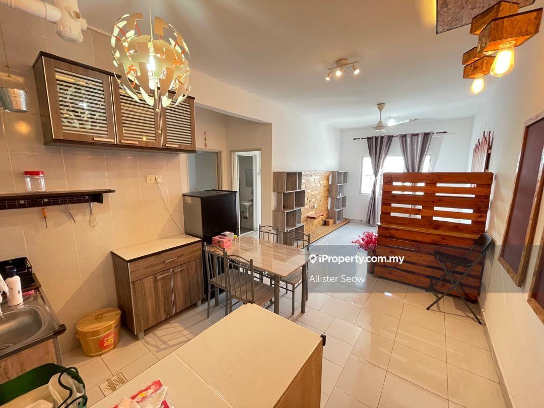Fully furnish unit Kemuning Aman
