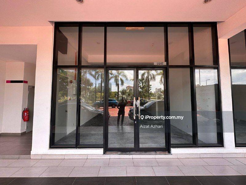 Conezion Commercial (Level Lg) - Suitable for Automotive, Retails