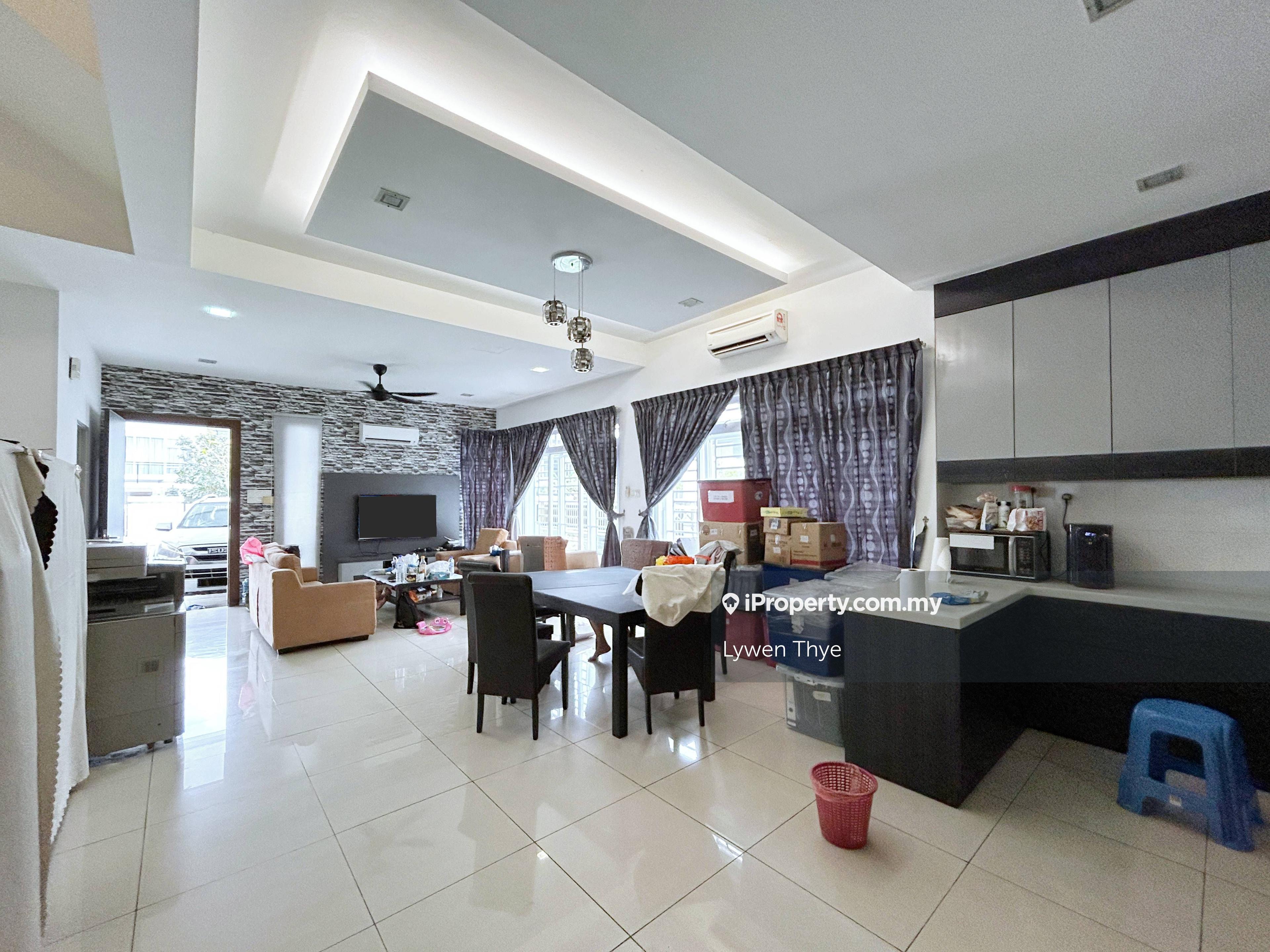 Bumi Lot 3 Storey Cluster House with Land Fully Renovated G&G