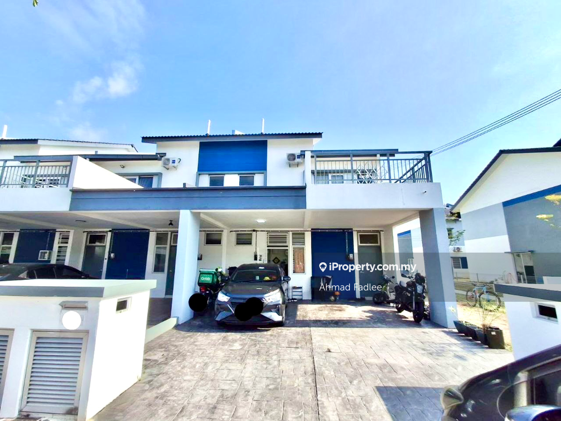 Extra Land Townhouse Kita Mekar, Cybersouth Dengkil