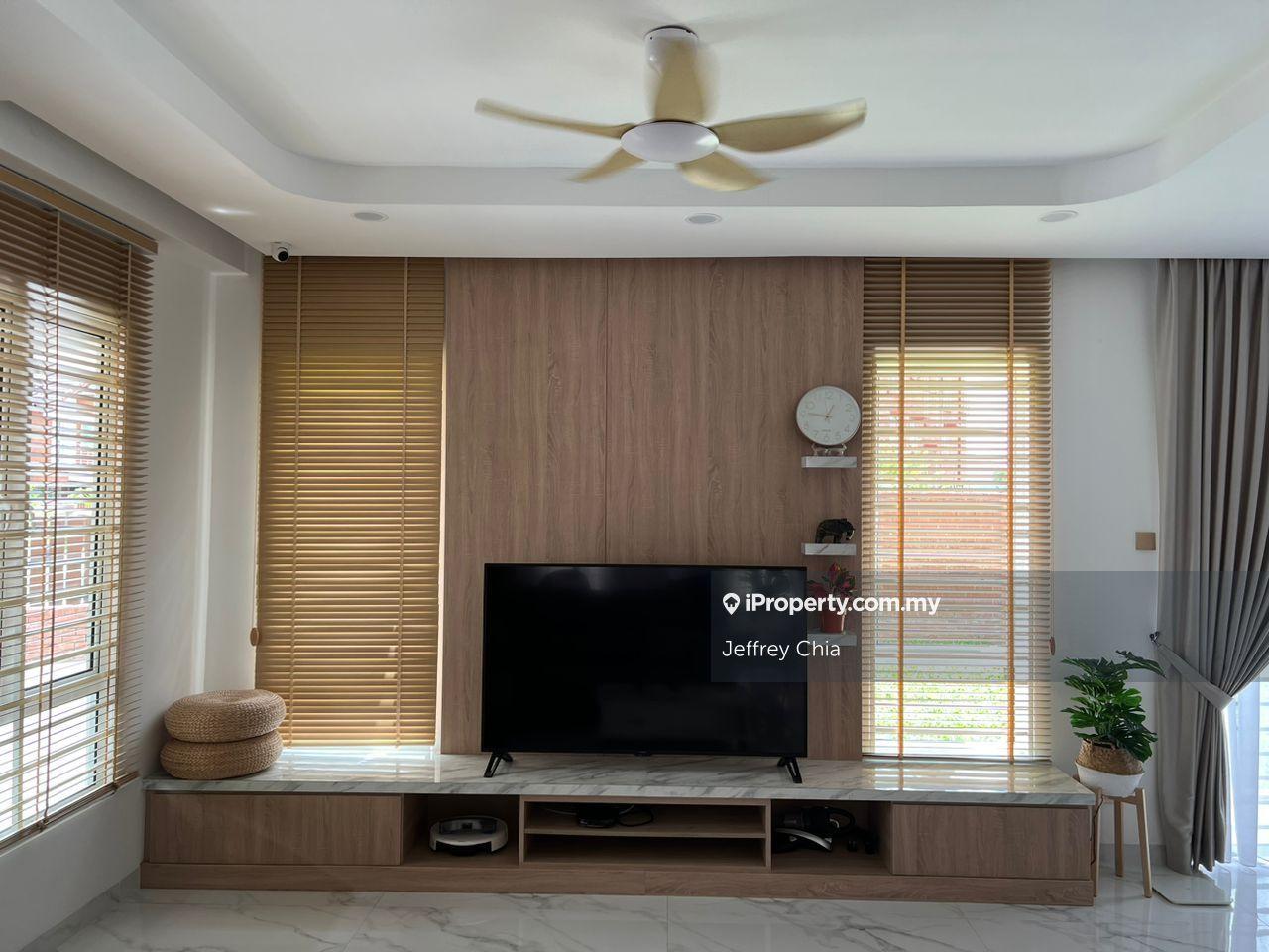 Sungai long hao residence 2sty special corner bungalow w/land reno500k