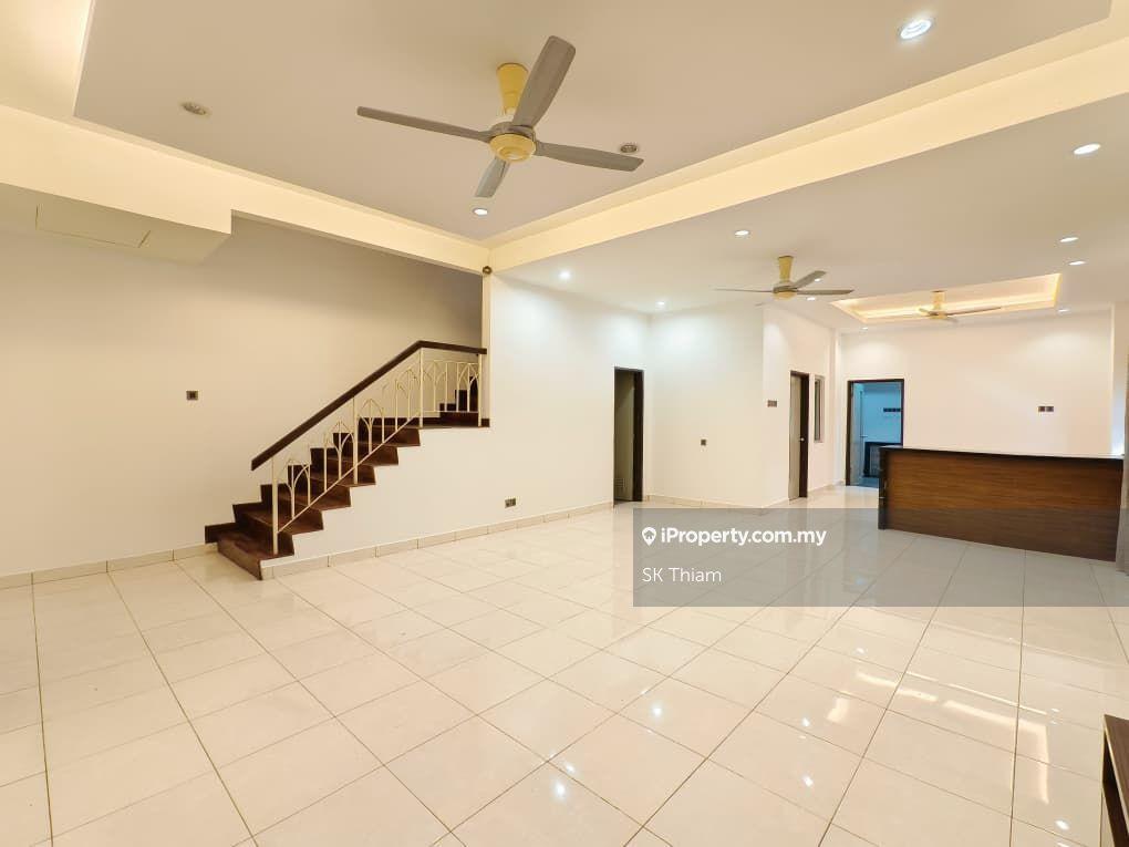 Facing Park Kemuning Palma Semi-D Kemuning Utama for Sale