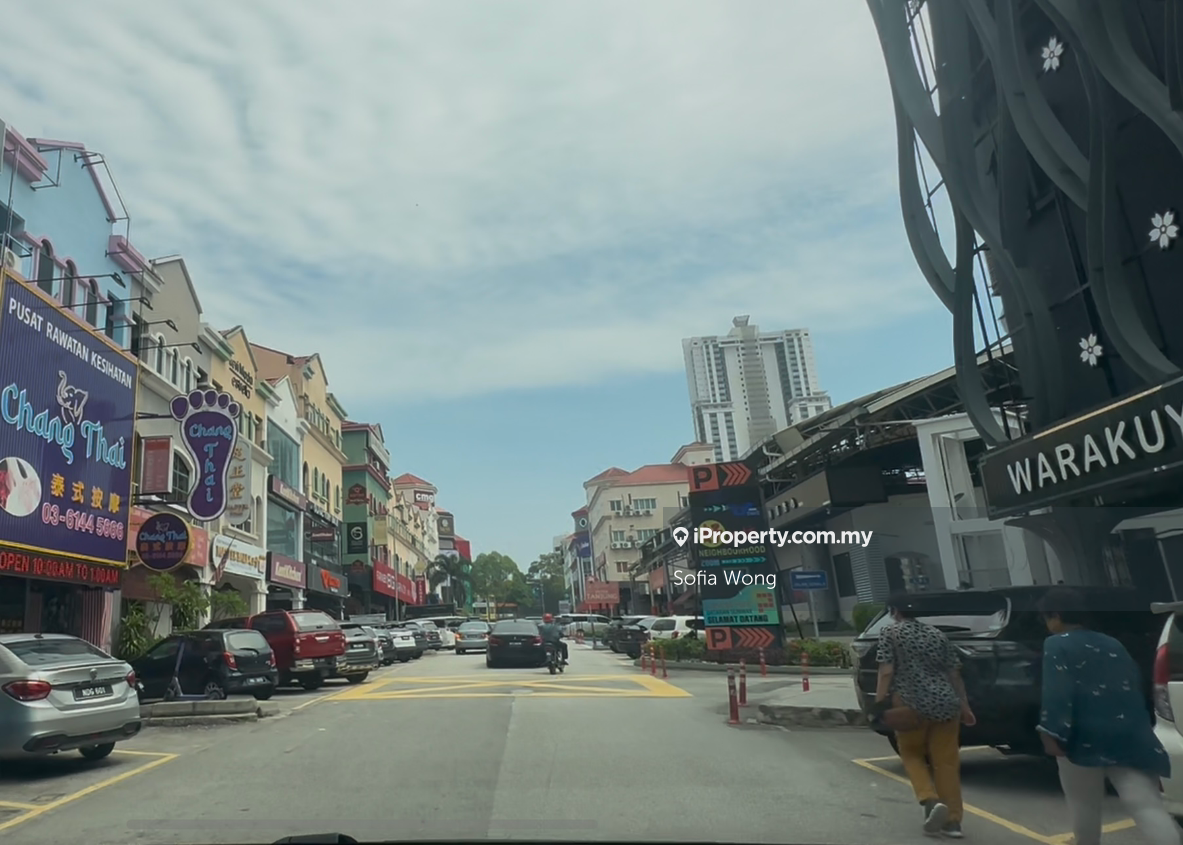Dataran sunway main access road ground floor shop