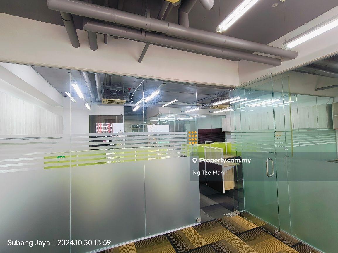 Skypark One City USJ 25 Office Furnished