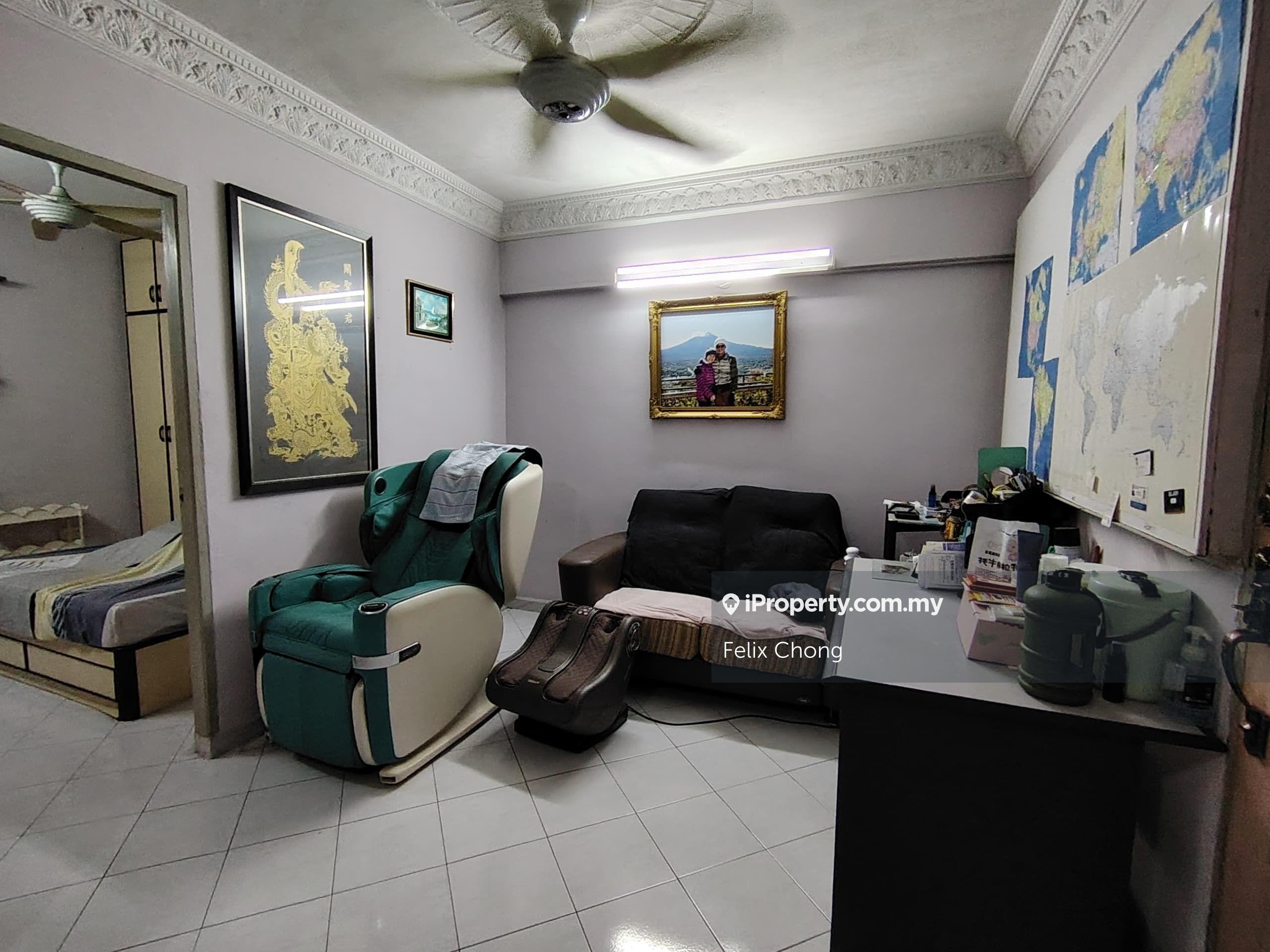 Taman Daya Flat,Jalan Bertam,Johor Bahru,Level 1,Renovated