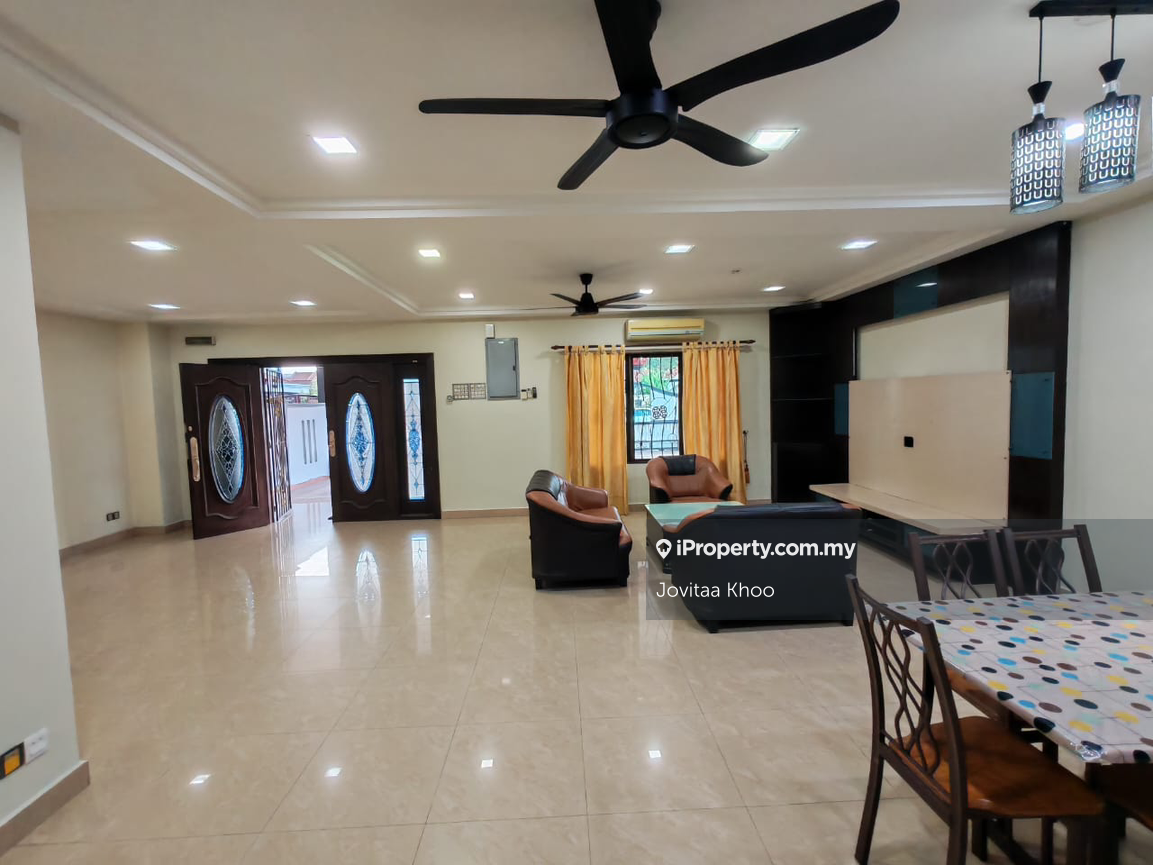 Bandar Bukit Tinggi 2sty Semi-D 40x80 fully furnished for rent