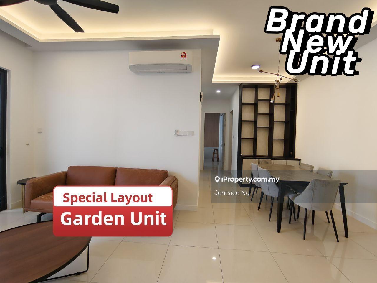 Large unit with own garden ID renovated brand new