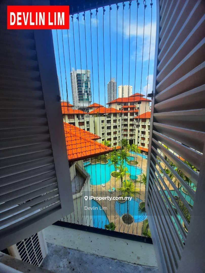 Convenient location ; Spacious layout ; Walking distance to amenities