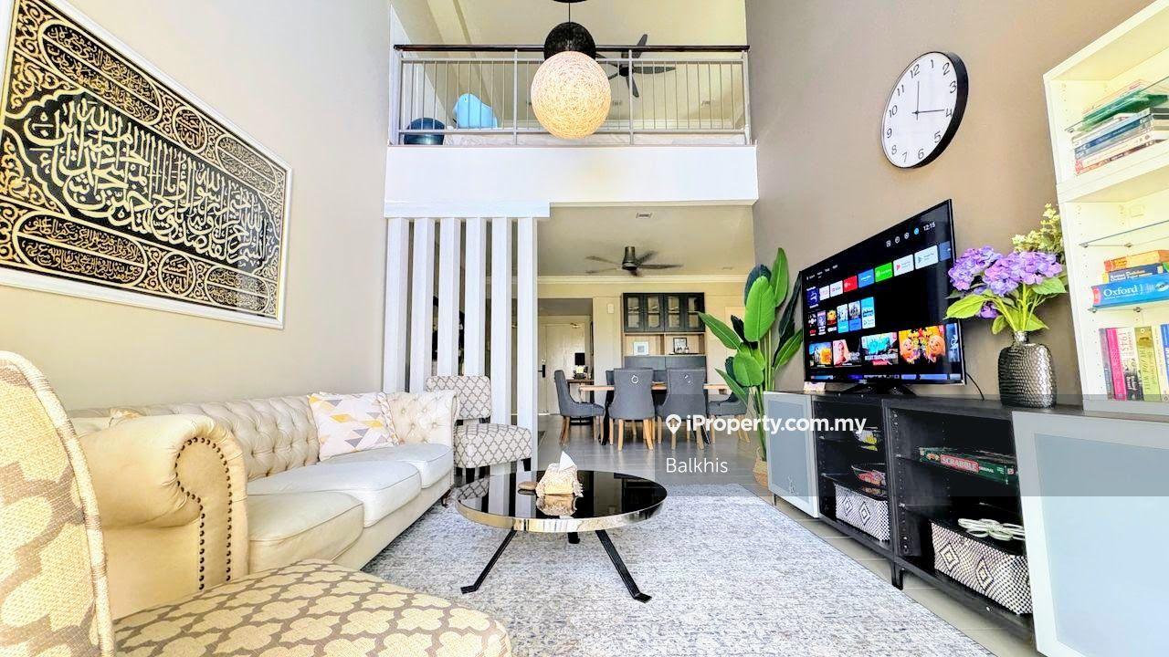 Beautiful Penthouse with 3 Car Parks Alami Residensi Seksyen 13