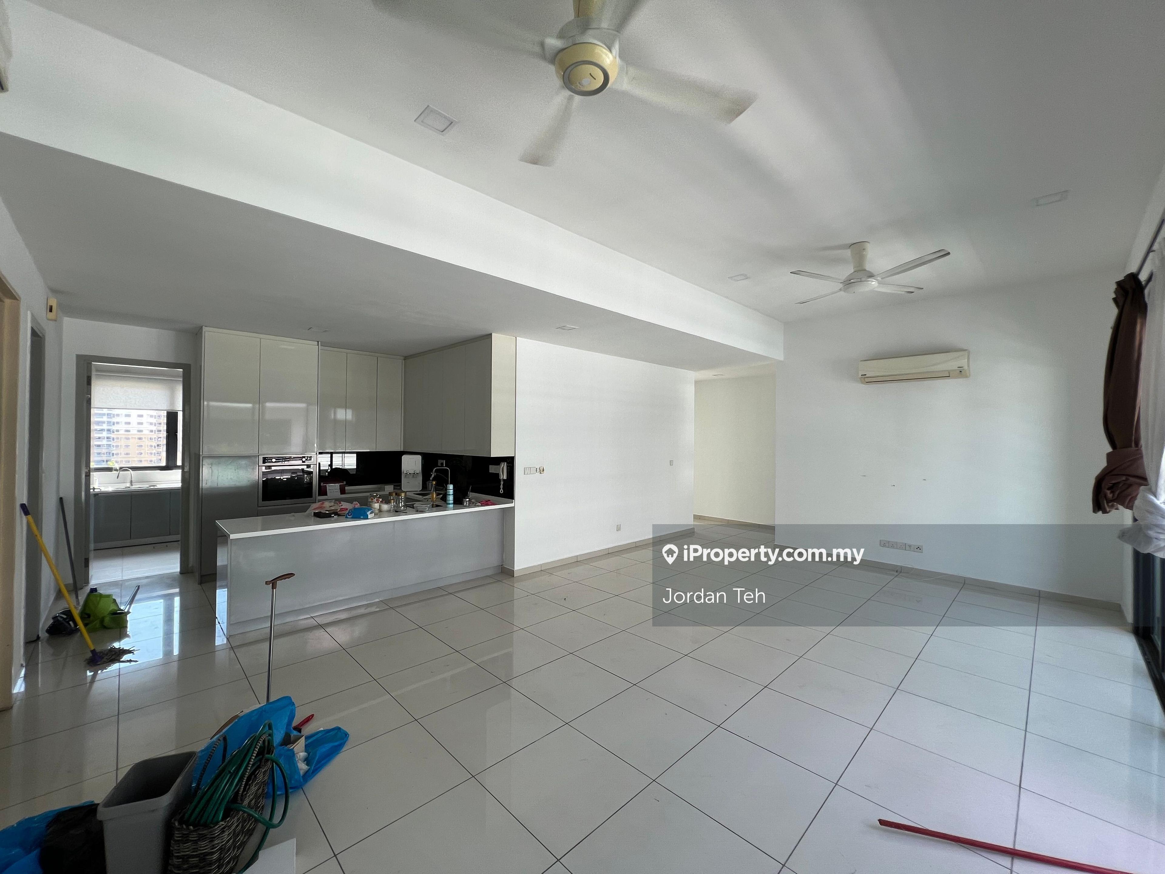 Private Lift Luxury Unit @ Petaling Jaya