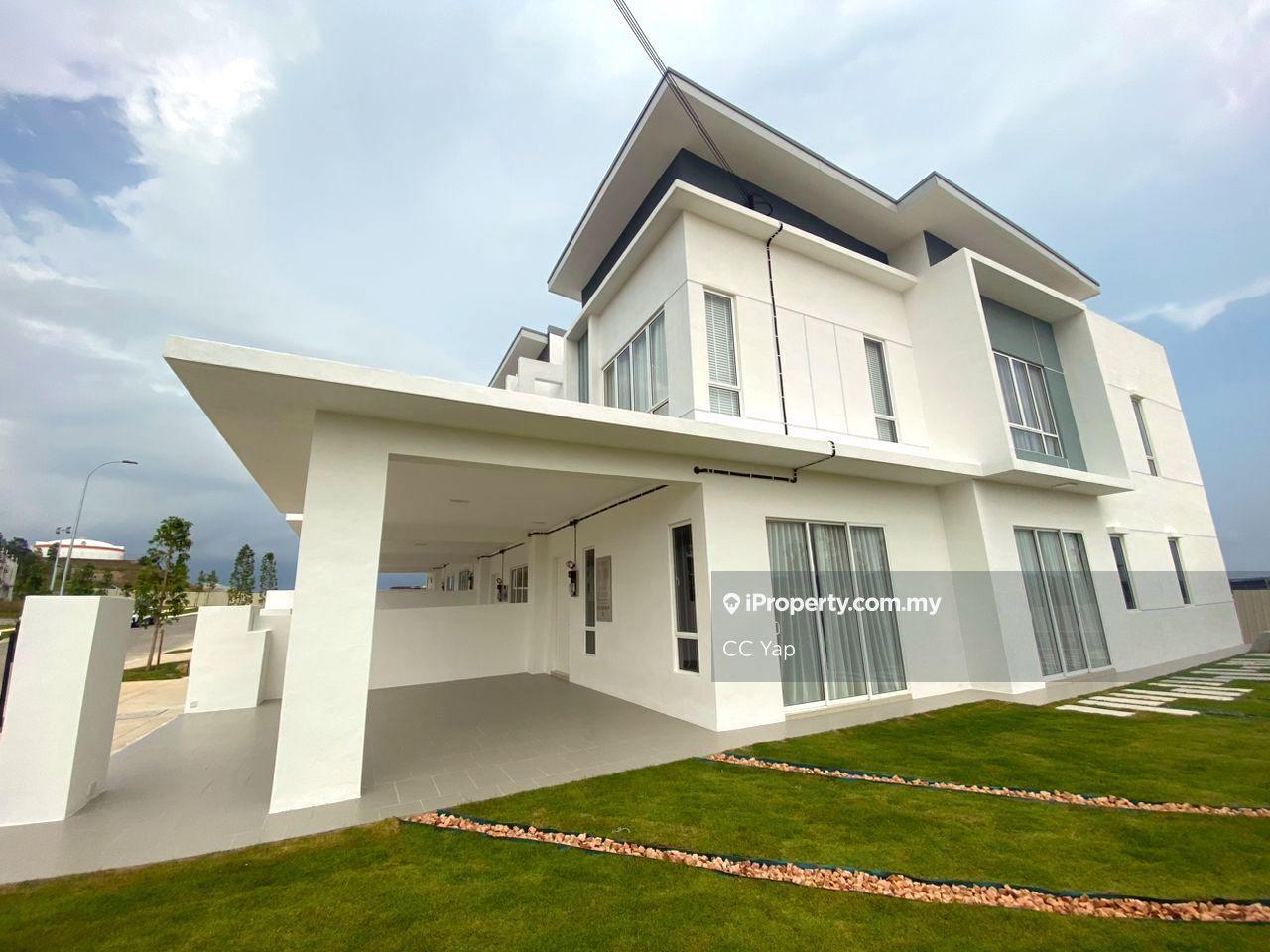 Elonia 20x70 Bumi Lot Freehold