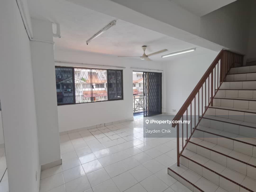 Cheap! Perdana Villa Duplex At Pandan Perdana, New Paint - 1st floor