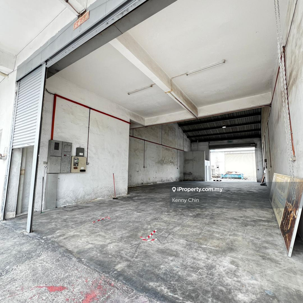1.5 Story Factory For Rent