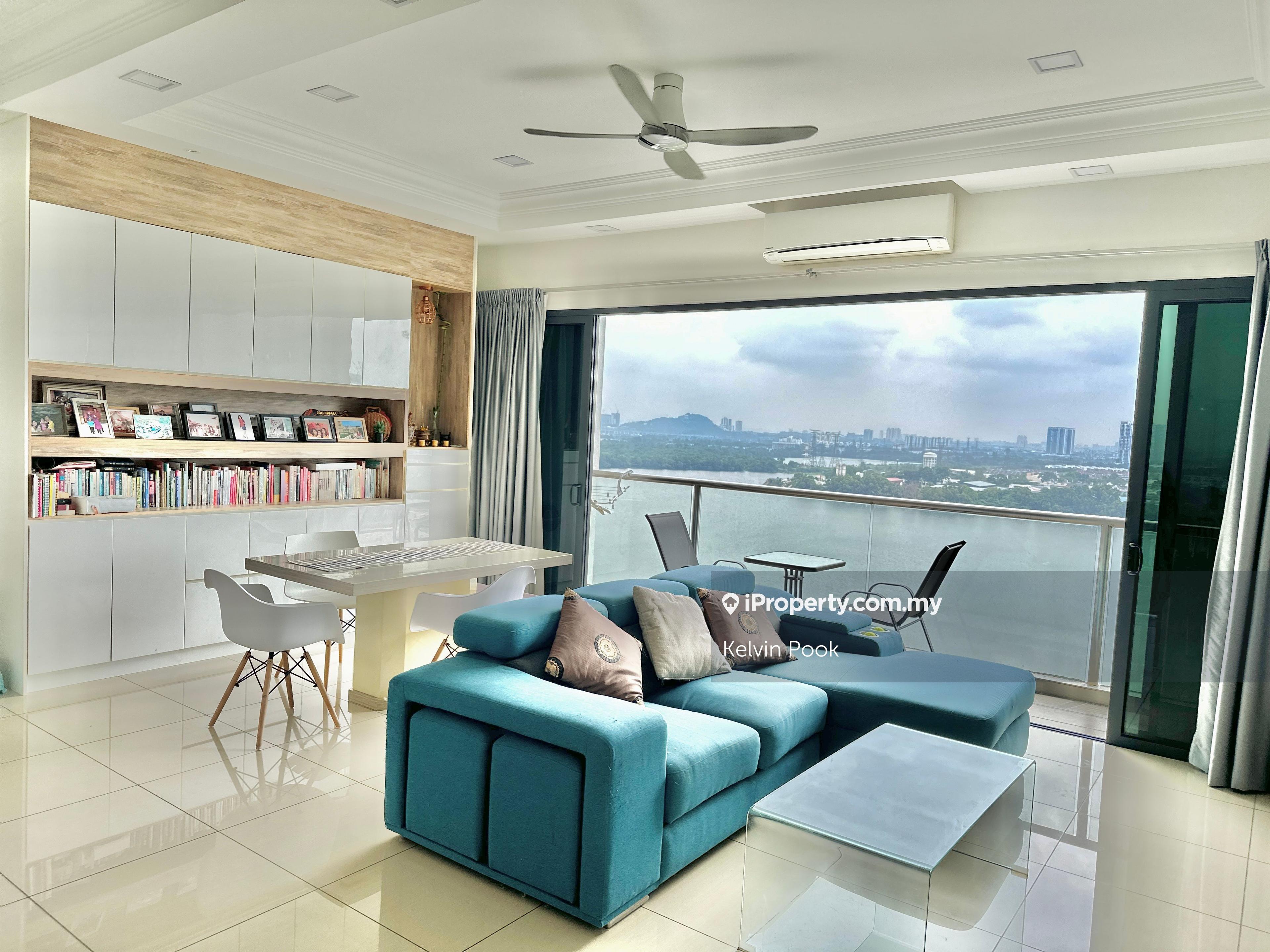 Luxury Sky Villa Renovated Corner Lakeview Condo In D'Island Puchong