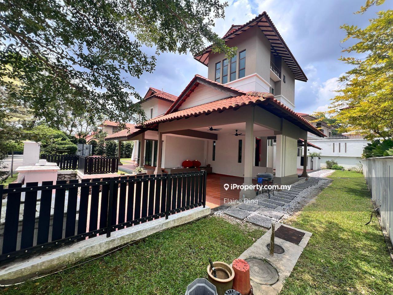 2.5 Storey Bungalow fully furnish