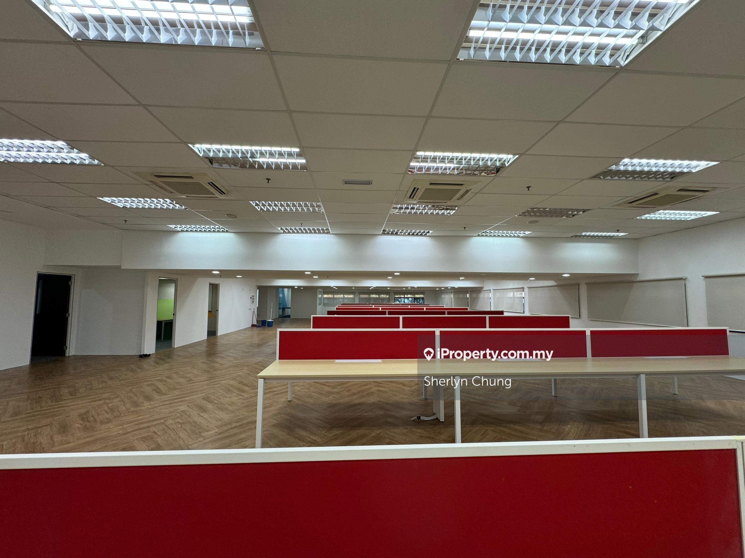 Plaza 33 Corporate office for rent