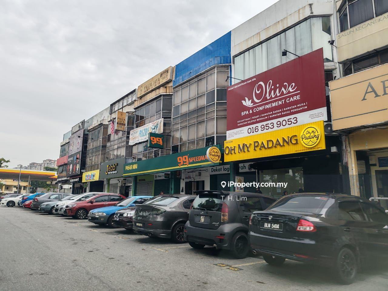 Shah Alam Seksyen 9 shop near plaza shah alam, st rosyam, school