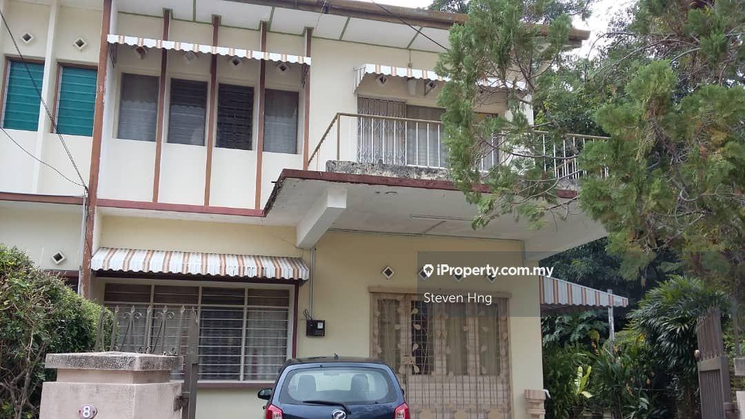 Semi-D house for Sale